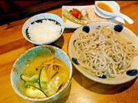 8月限定麺♫ｸﾞﾘｰﾝｶﾚｰつけ麺❢