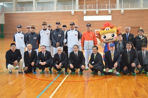 2015年度　ハンファイーグルス沖縄キャンプIN☆