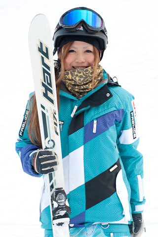冬の美人スリート 村田 愛里咲