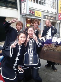 新宿エイサー祭り　旗頭フォト 2011/08/11 13:23:55