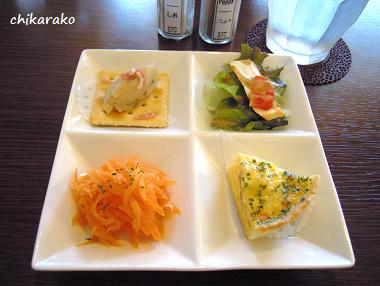 「ギノワンコーヒーシャープ 」でランチ♪