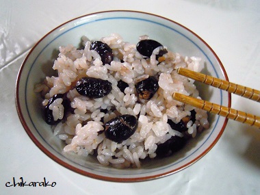 百均つまみで！豆ご飯♪