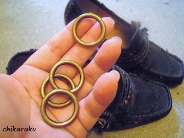 靴の金具を再利用！！