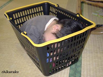 頭隠して ♪ 尻隠さず ♪