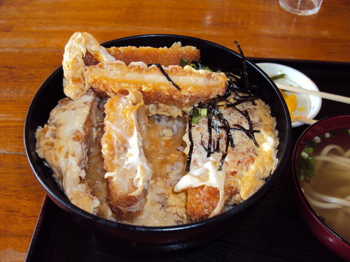 この店はどこでしょう＜カツ丼の優等生＞キョー兄