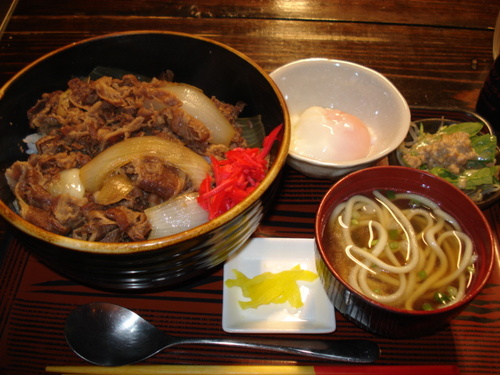 郷家＜郷家スペシャルそば＞キョー兄