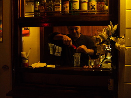 ＜立ち飲みBAR　GUFF＞宮古島