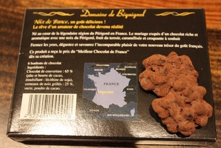 フランスのお土産：chocolat aux noix （くるみチョコ）