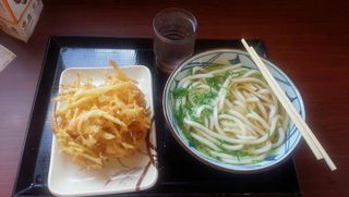 営業開発部 沖縄市美里の 丸亀製麺 での昼食