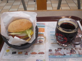 A&Wのルートビアとハンバーガー