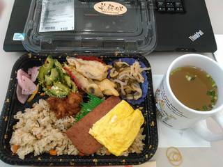 沖縄の料理・弁当・ステーキ