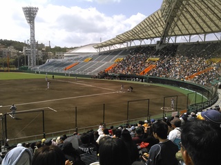 沖縄セルラー球場の情景