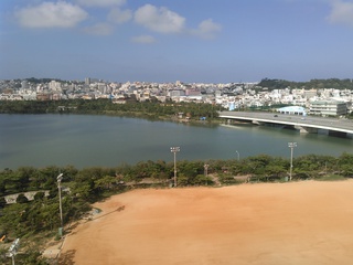 那覇市　漫湖公園辺りの風景