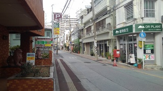 コロナ新感染者拡大が止まらない沖縄