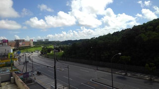 老舗のプラザハウスを訪ねた