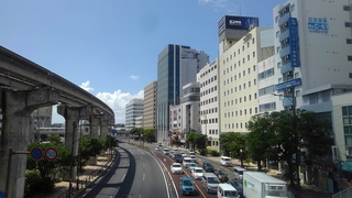 国道５８号　　旭橋駅前