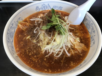らーめんランドのうま辛ラーメン　～辛すぎない辛さが好き♪～