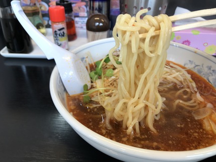 らーめんランドのうま辛ラーメン　～辛すぎない辛さが好き♪～