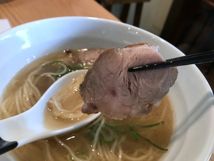 行列のできる人気のラーメン屋さんに行ってきました♪　～ラーメン志のわ～