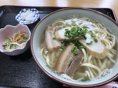 沖縄味処かめ食堂のレバニラ炒め