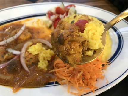 店舗の独特な外観と美味しいスパイスカレー♪　～カレー屋タケちゃん～