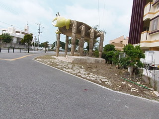 さんぽ道のそばに大きなカニがありました
