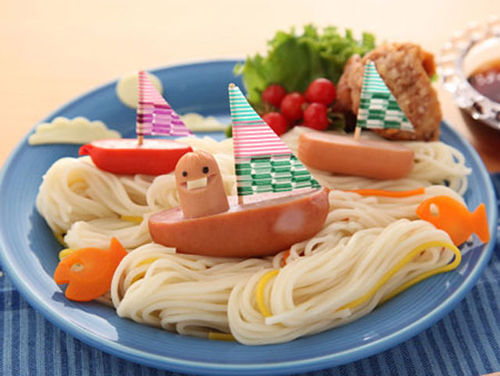 お弁当や食事のお皿に「夢」や「ファンタジー」が添えられていたら・・・おじさん困っちゃうね〜?