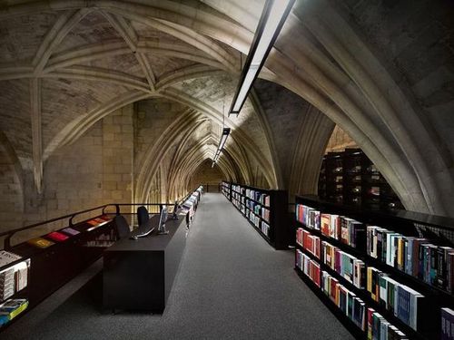 世界で一番美しい図書館。