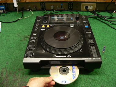 町田電化サービス｜家電 修理の公式ブログ:PIONEER CDJ-900 修理 沖縄県内より プレイスイッチ修正修理、