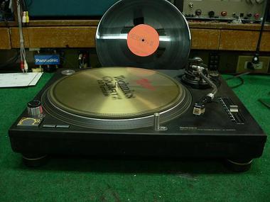 町田電化サービス｜家電 修理の公式ブログ:Technics SL-1200MK3 2台