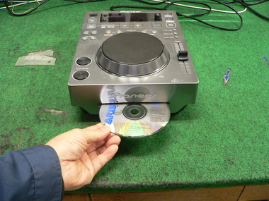 要修理　Pioneer CDJ-350 DJ機材 町田電化サービス｜家電 修理の公式ブログ:PIONEER CDJ-350 修理 東京