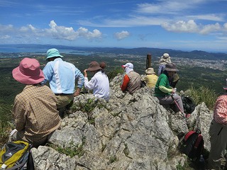 読谷野山トレッキングの会月例山行