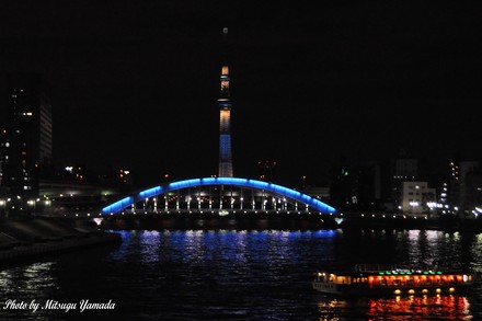 夜の隅田川テラス