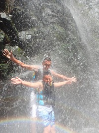 夏休みのご予約受付中！！沖縄自然体験やんばる滝リバートレッキング沢登りコース 2019/07/26 07:31:35