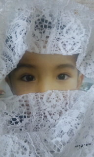 ４歳児の大人びたまなざし