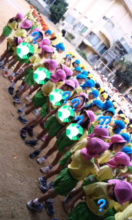 運動会準備…小道具作りお手伝い♪ 2011/10/28 16:40:43