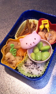 お弁当（ぶたさんハミング♪） 2011/12/20 15:00:20