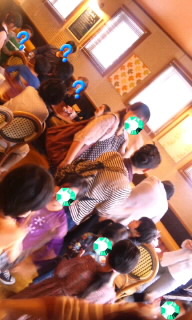 デッカーズカフェで親睦会 2012/03/17 22:56:07
