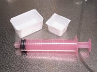 製氷皿が、樹脂や塗料の混合・調色に便利な件