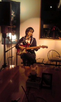 reekaさんと赤いストラト 2010/10/27 22:08:53