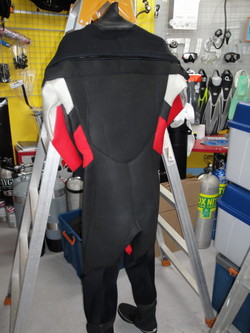 中古ドライスーツ売ります！│【潜水作業・潜水漁業・マリンレジャー 