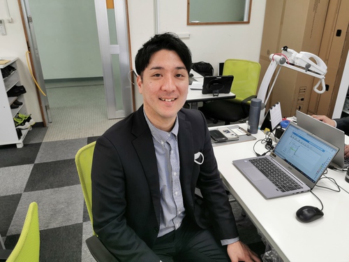営業部期待のルーキーが入社致しました！！