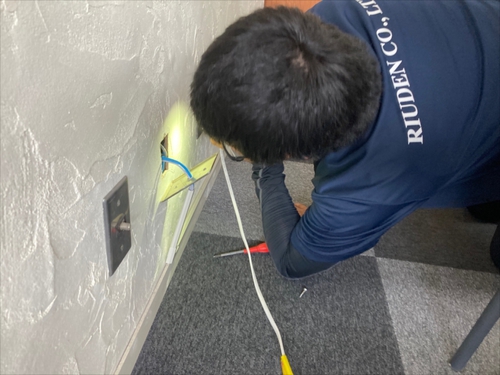 お客様現場調査レポート：LAN配線と電話機増設