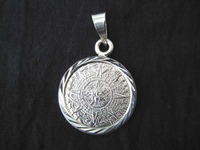 メキシコ、ネックレスヘッド 2010/05/15 11:34:14