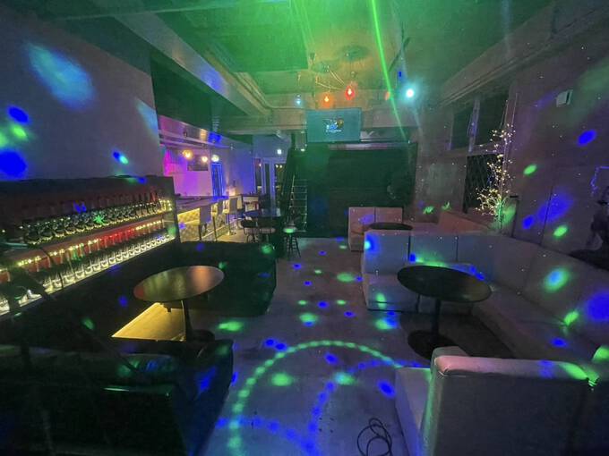 居抜カラオケ・ダーツBAR