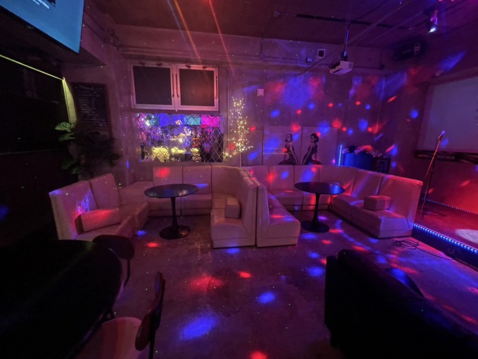 居抜カラオケ・ダーツBAR