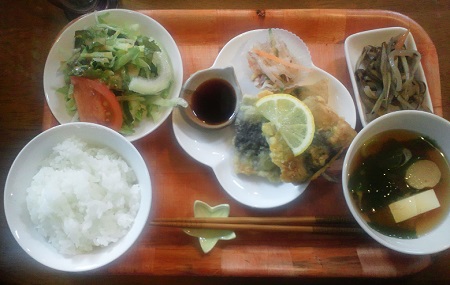 カフェ　リトルボックス　ランチ