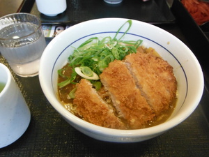なかう