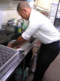 筋肉・DE・皿洗い 2011/08/28 17:31:40