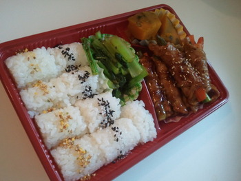 アスパラ人参肉巻き